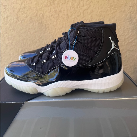 jordan retro 11 mens size 9.5